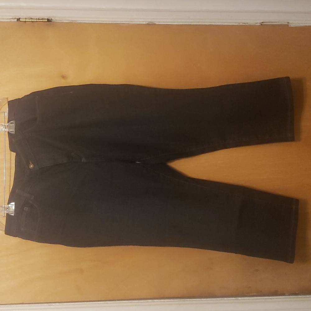 Denim and company plus size 20w capri